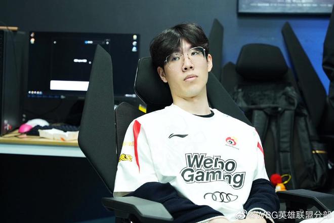 V5轻取WBG，Uzi高光表现