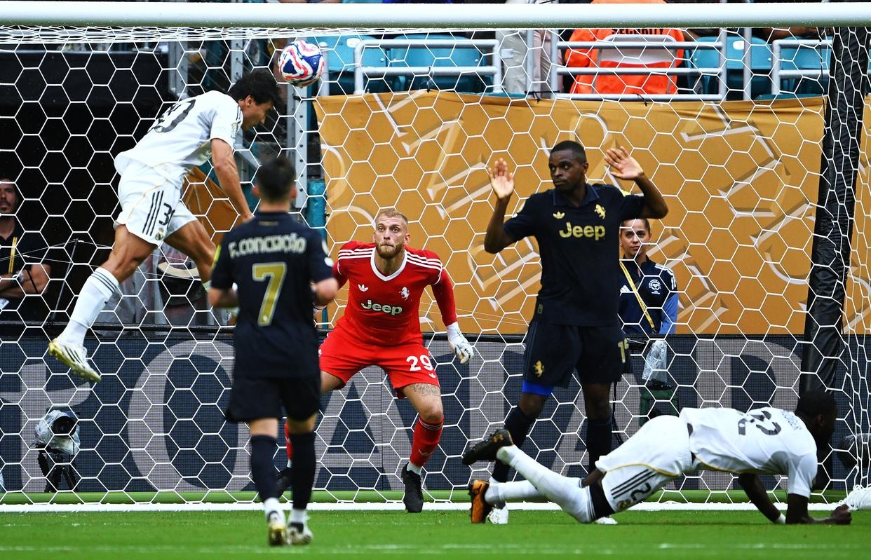 关于尤文翻盘波兰，姆巴佩绝境逆转的信息