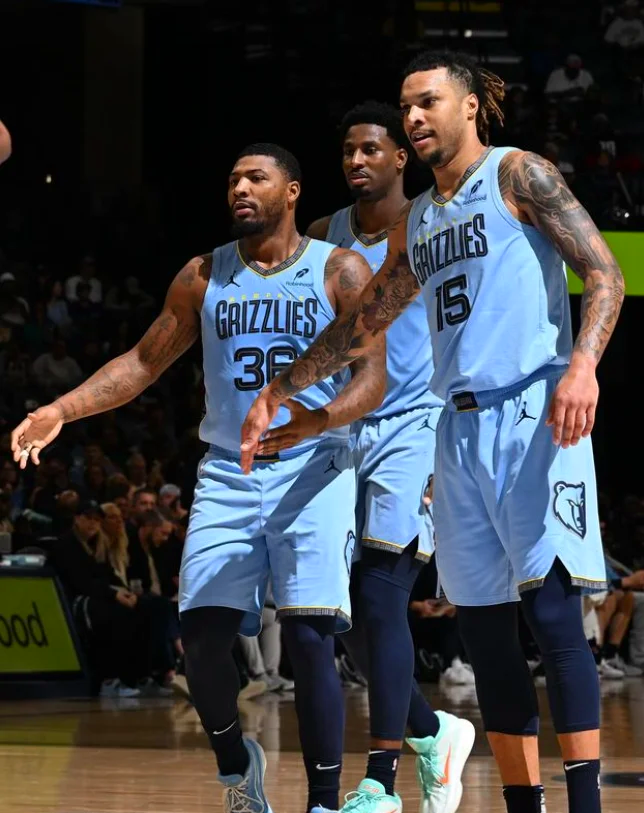 关于立陶宛男篮逆转灰熊，拉文统治全场的信息