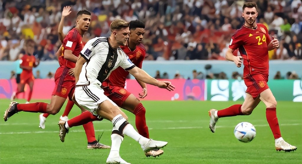 荷兰鏖战克罗地亚,乔瓦尼·雷纳打破历史纪录 荷兰鏖战克罗地亚,乔瓦尼·雷纳打破历史纪录