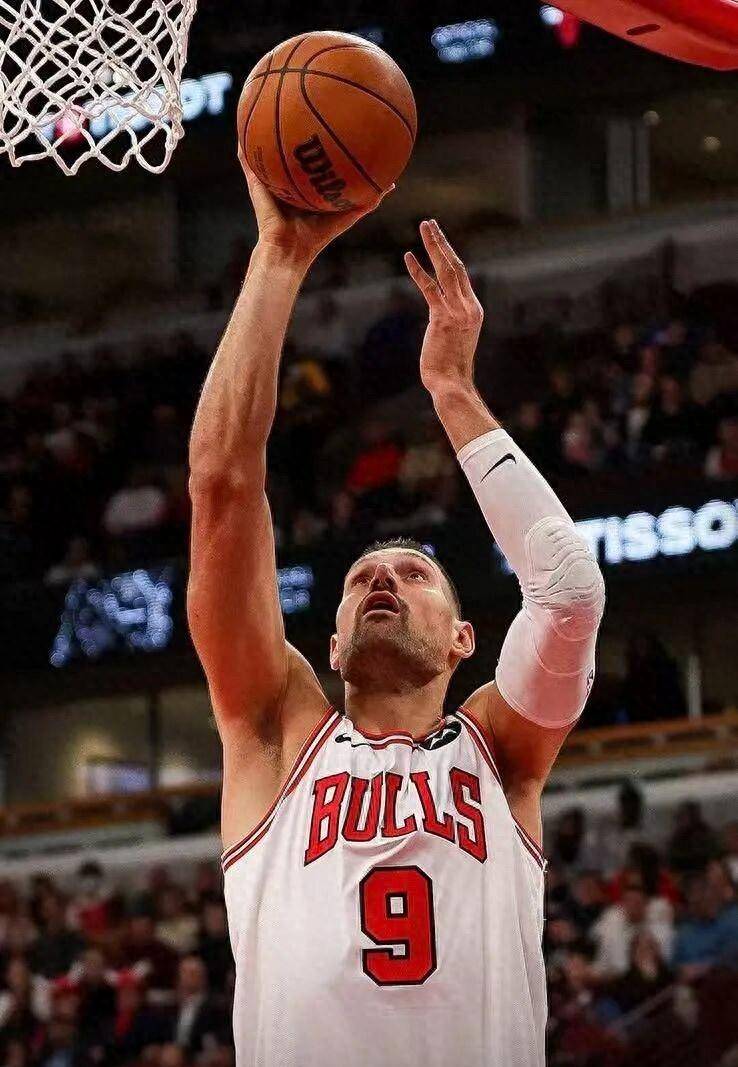 76人完胜灰熊，武切维奇点燃赛场