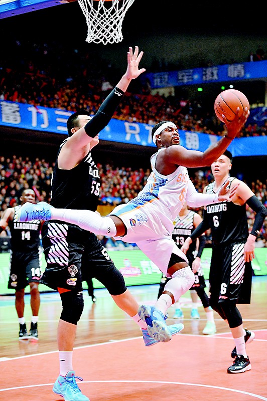 四川队完胜辽宁队,库里惊艳四座 四川队完胜辽宁队,库里惊艳四座