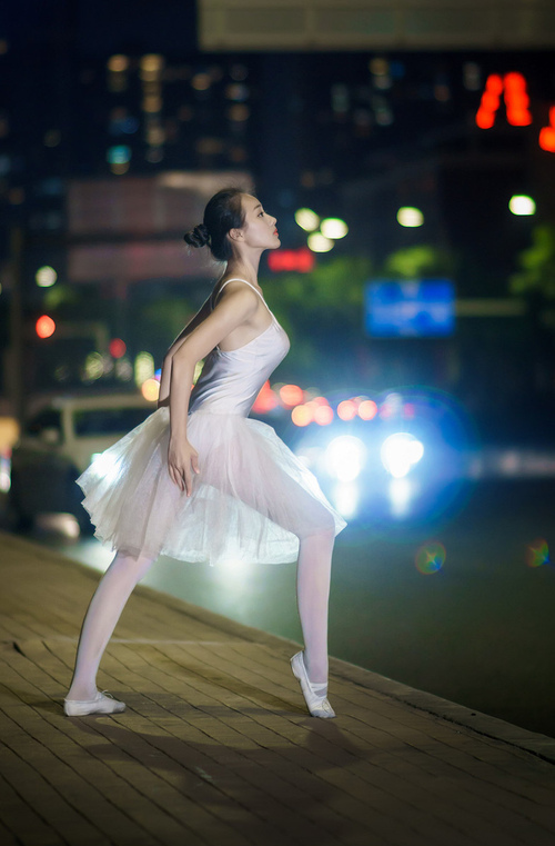 绿茵地缘学,当沙特封锁遭遇门迪节奏