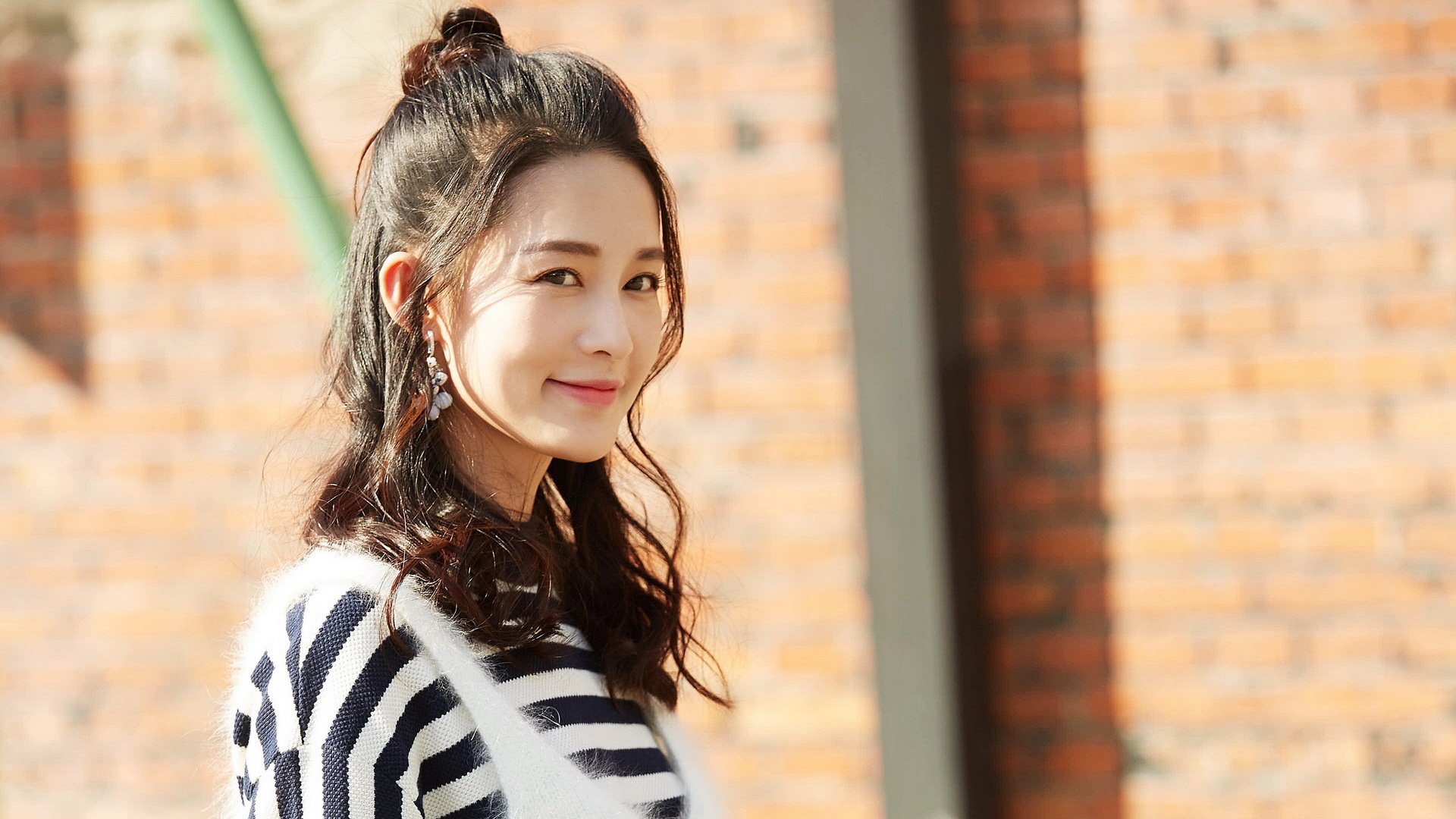 从硬木到绿茵，切特·霍姆格伦如何用篮球智慧狂胜猛龙，并在英超争冠夜接管比赛